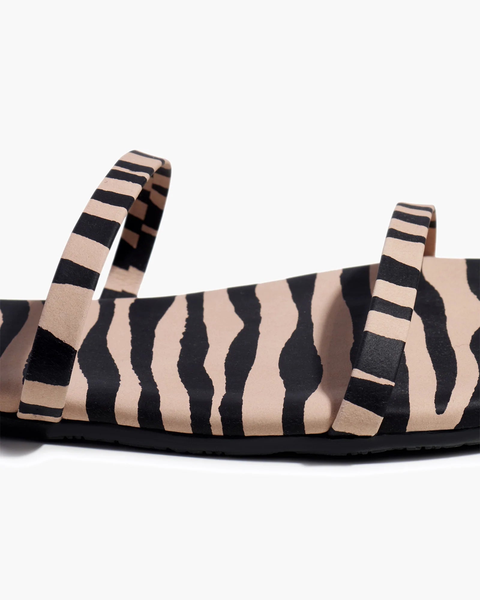 White / Black Women's TKEES Gemma Animal Sandals | WSKRBT864